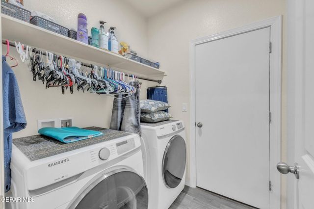 237 GONZALO Circle, El Paso, TX 79932