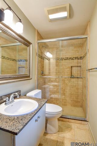 647 College Hill Dr, Baton Rouge, LA 70808