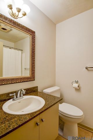 647 College Hill Dr, Baton Rouge, LA 70808