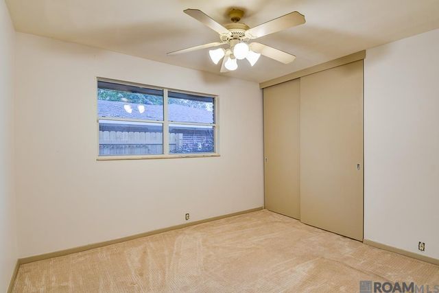 647 College Hill Dr, Baton Rouge, LA 70808