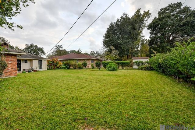 647 College Hill Dr, Baton Rouge, LA 70808