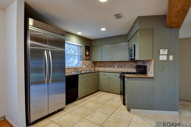 647 College Hill Dr, Baton Rouge, LA 70808