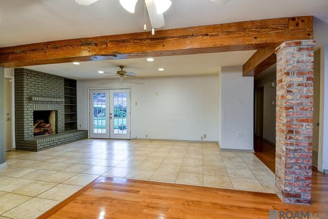 647 College Hill Dr, Baton Rouge, LA 70808