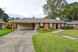 647 College Hill Dr, Baton Rouge, LA 70808