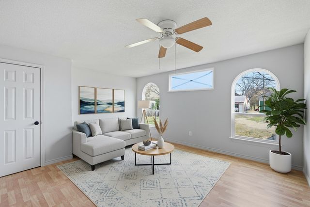 1215 N 18th Street, Waco, TX 76707