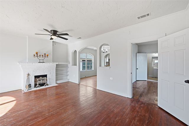 1215 N 18th Street, Waco, TX 76707