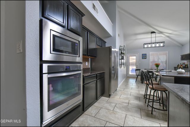 432 SONARAN Court, El Paso, TX 79932