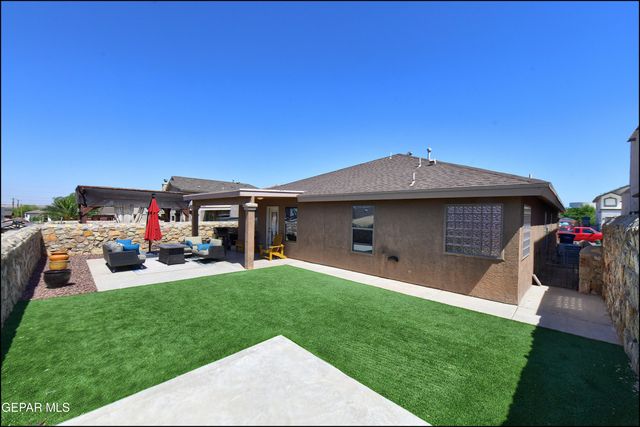 432 SONARAN Court, El Paso, TX 79932