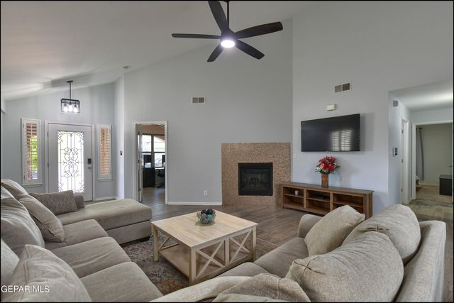 432 SONARAN Court, El Paso, TX 79932
