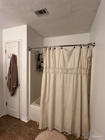 174 Wildflower Ln, Pensacola, FL 32514