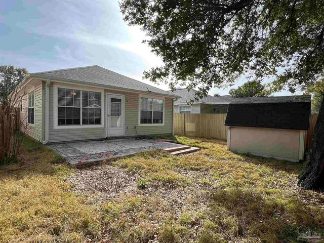 174 Wildflower Ln, Pensacola, FL 32514