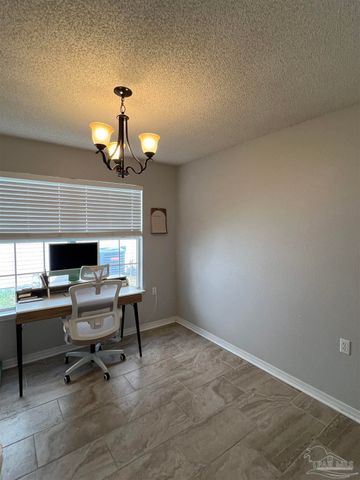 174 Wildflower Ln, Pensacola, FL 32514