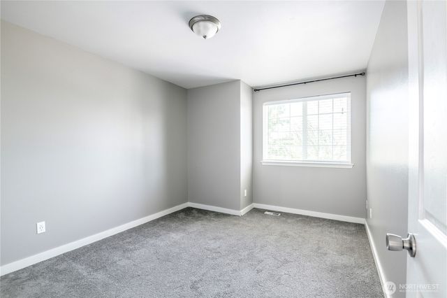 10012 Cascadian Avenue SE, Yelm, WA 98597
