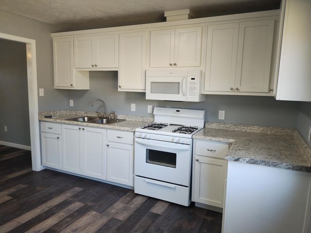 808 Short St, Leesville, LA 71446