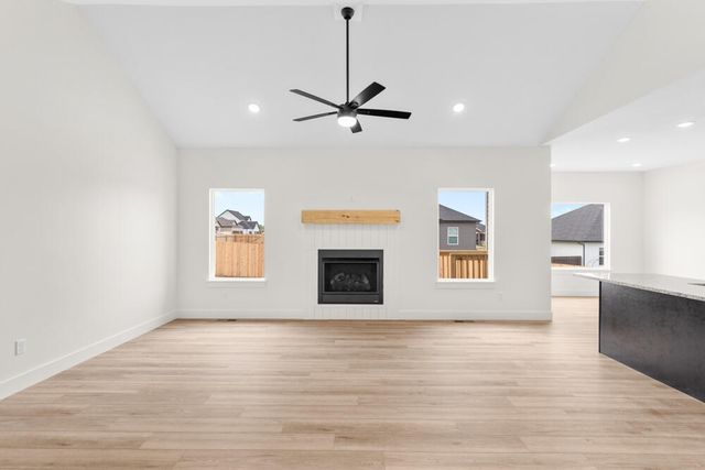 210 E Clayton Lane, Republic, MO 65738