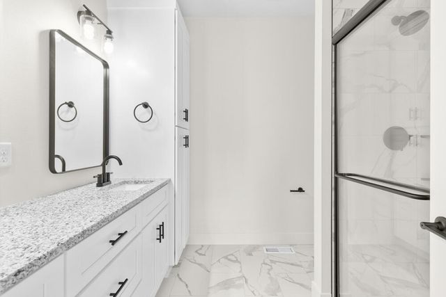 210 E Clayton Lane, Republic, MO 65738