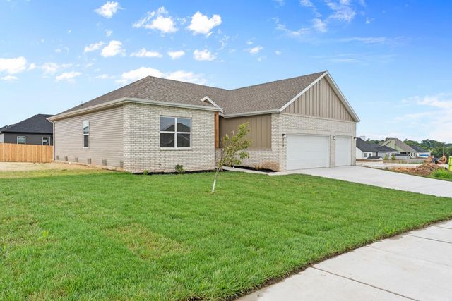 210 E Clayton Lane, Republic, MO 65738