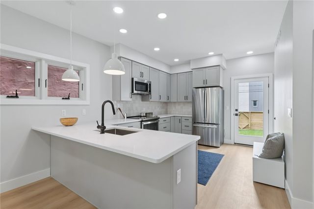 1211 Boyle St, Central North Side, PA 15212