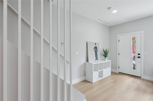 1211 Boyle St, Central North Side, PA 15212