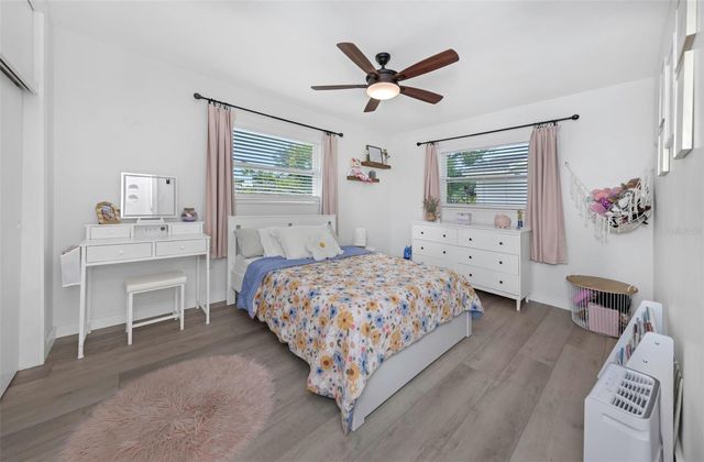 1098 PHYLLIS AVENUE, Largo, FL 33771