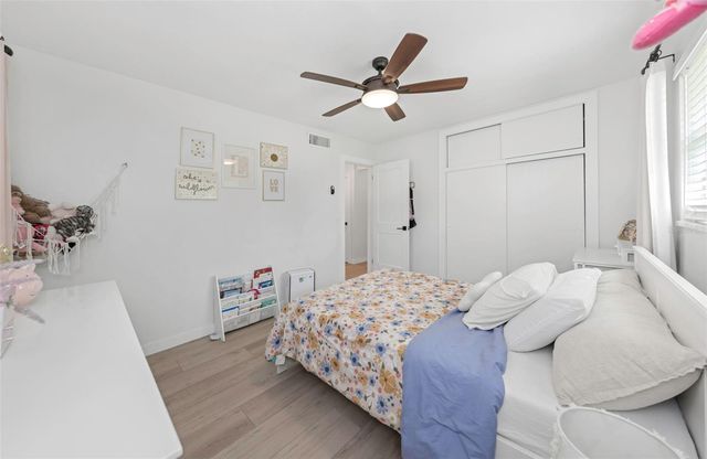 1098 PHYLLIS AVENUE, Largo, FL 33771