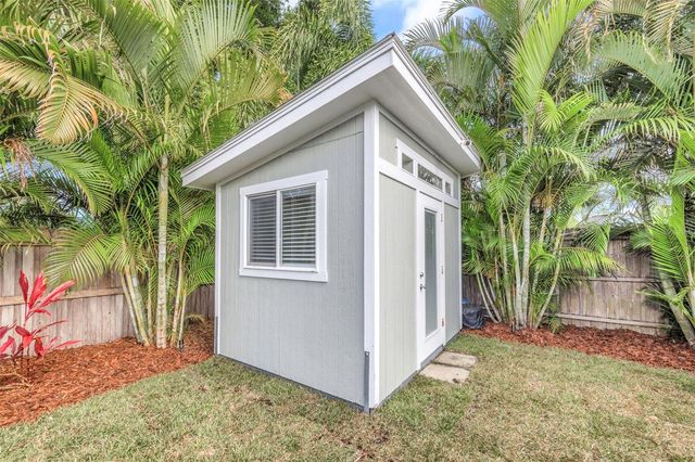 1098 PHYLLIS AVENUE, Largo, FL 33771