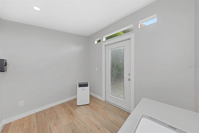 1098 PHYLLIS AVENUE, Largo, FL 33771