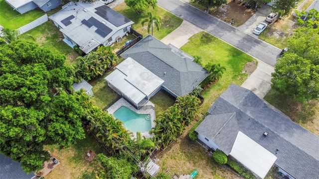 1098 PHYLLIS AVENUE, Largo, FL 33771