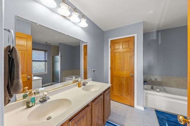 24600 KAYLEE Street, Shorewood, IL 60404