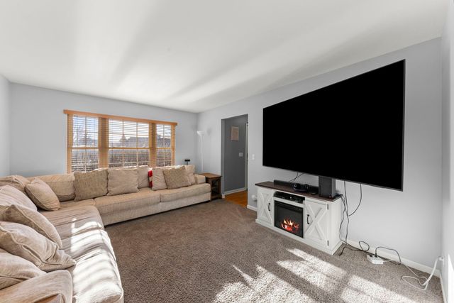 24600 KAYLEE Street, Shorewood, IL 60404