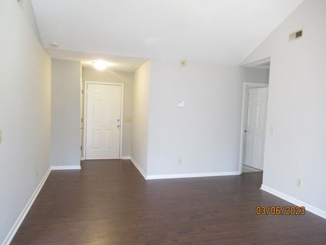 20 Amos Court, Sumter, SC 29154