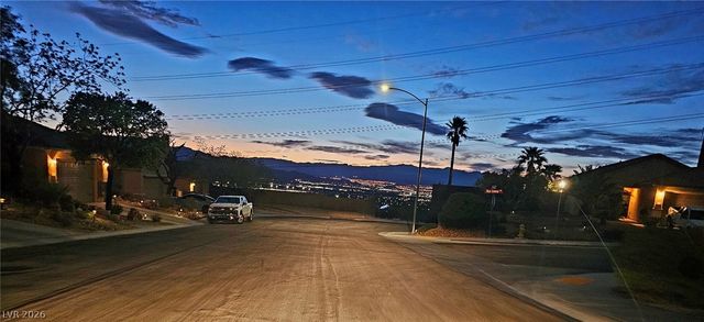 2629 Rue Toulouse Avenue, Henderson, NV 89044