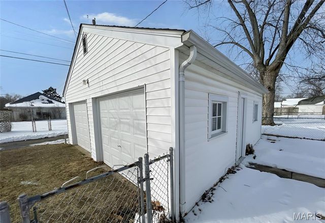 641 Washington Avenue, East Alton, IL 62024