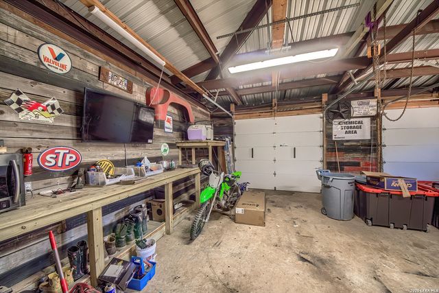 150 Blackjack Rd., La Vernia, TX 78121