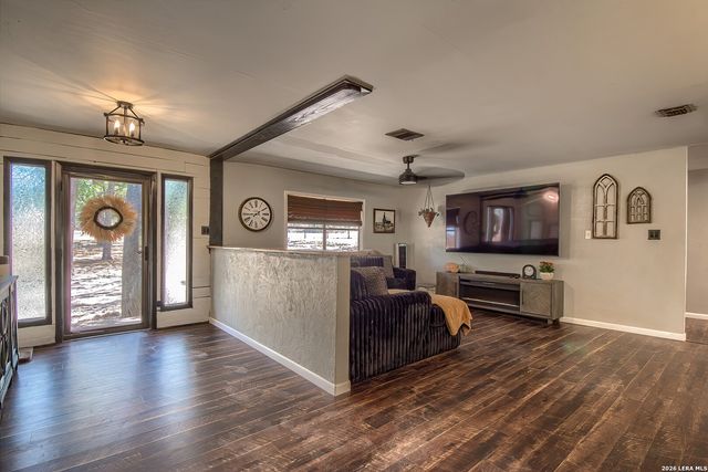 150 Blackjack Rd., La Vernia, TX 78121