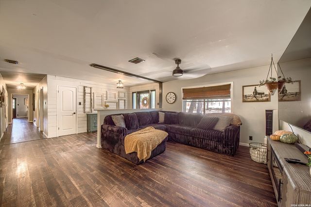 150 Blackjack Rd., La Vernia, TX 78121