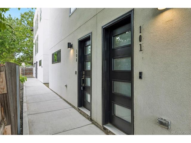 550 S Forest St 2-201, Denver, CO 80246