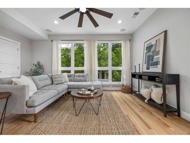550 S Forest St 2-201, Denver, CO 80246
