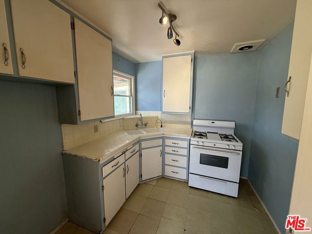 6403 Barela Avenue, Temple City, CA 91780