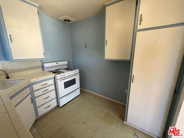 6403 Barela Avenue, Temple City, CA 91780