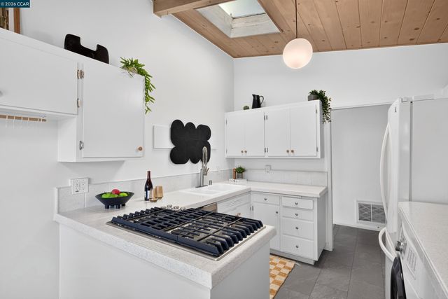 1519 Bayo Vista Ave, San Pablo, CA 94806