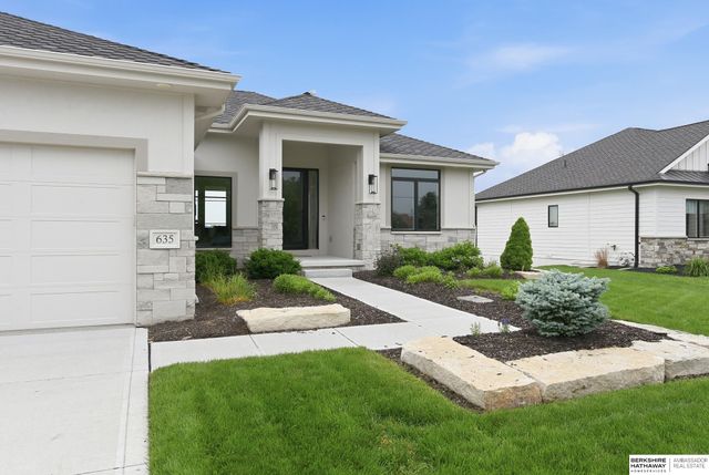 635 S 243rd Street, Waterloo, NE 68069