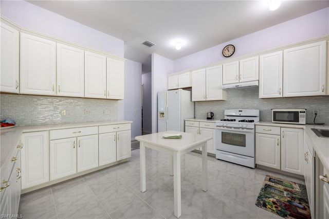 1083 Pollywog DR, Labelle, FL 33935