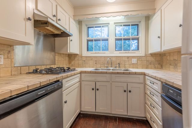 2410 Fair Park Boulevard, Little Rock, AR 72204