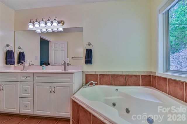 55 Sugar Hill Drive, Weaverville, NC 28787