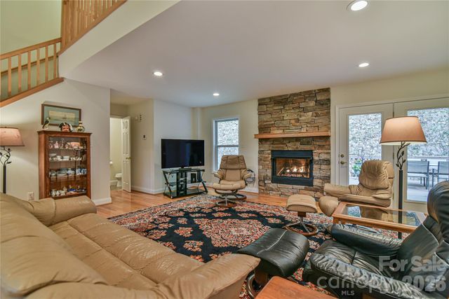 55 Sugar Hill Drive, Weaverville, NC 28787