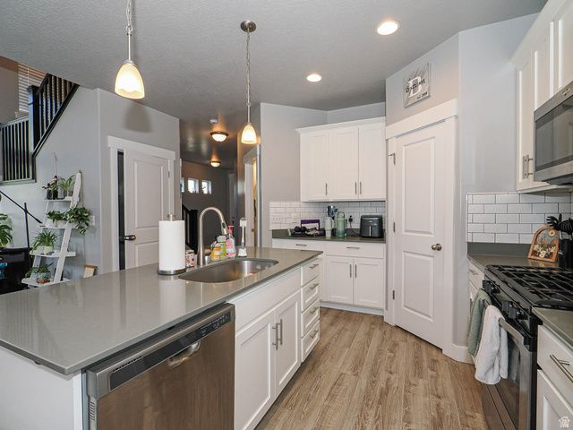 15335 S TARAWA DR, Bluffdale, UT 84065