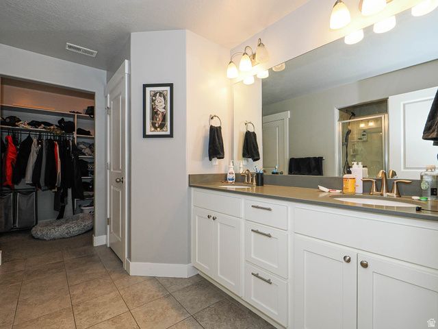 15335 S TARAWA DR, Bluffdale, UT 84065