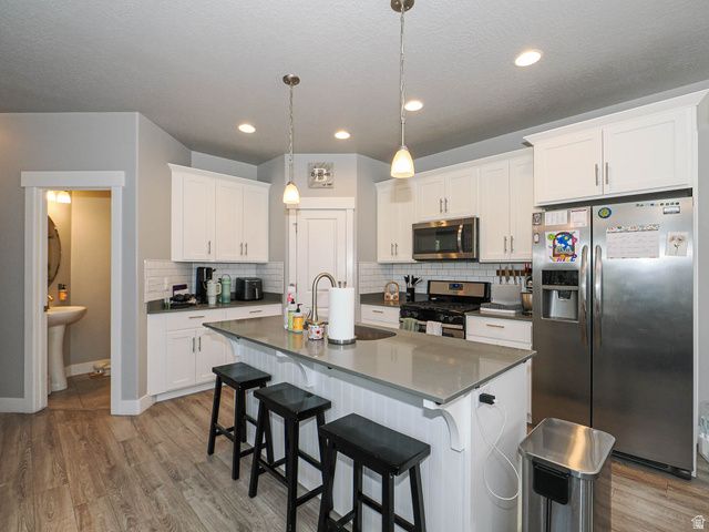 15335 S TARAWA DR, Bluffdale, UT 84065