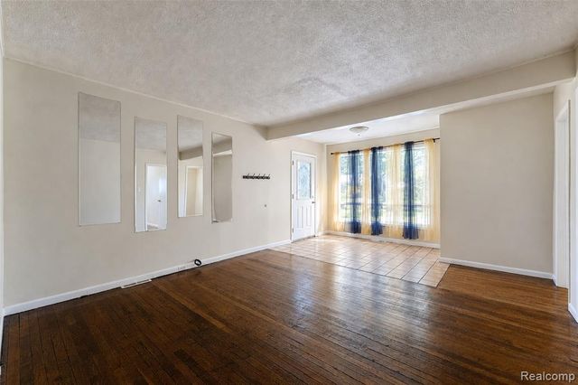 22900 Goddard Road, Taylor, MI 48180